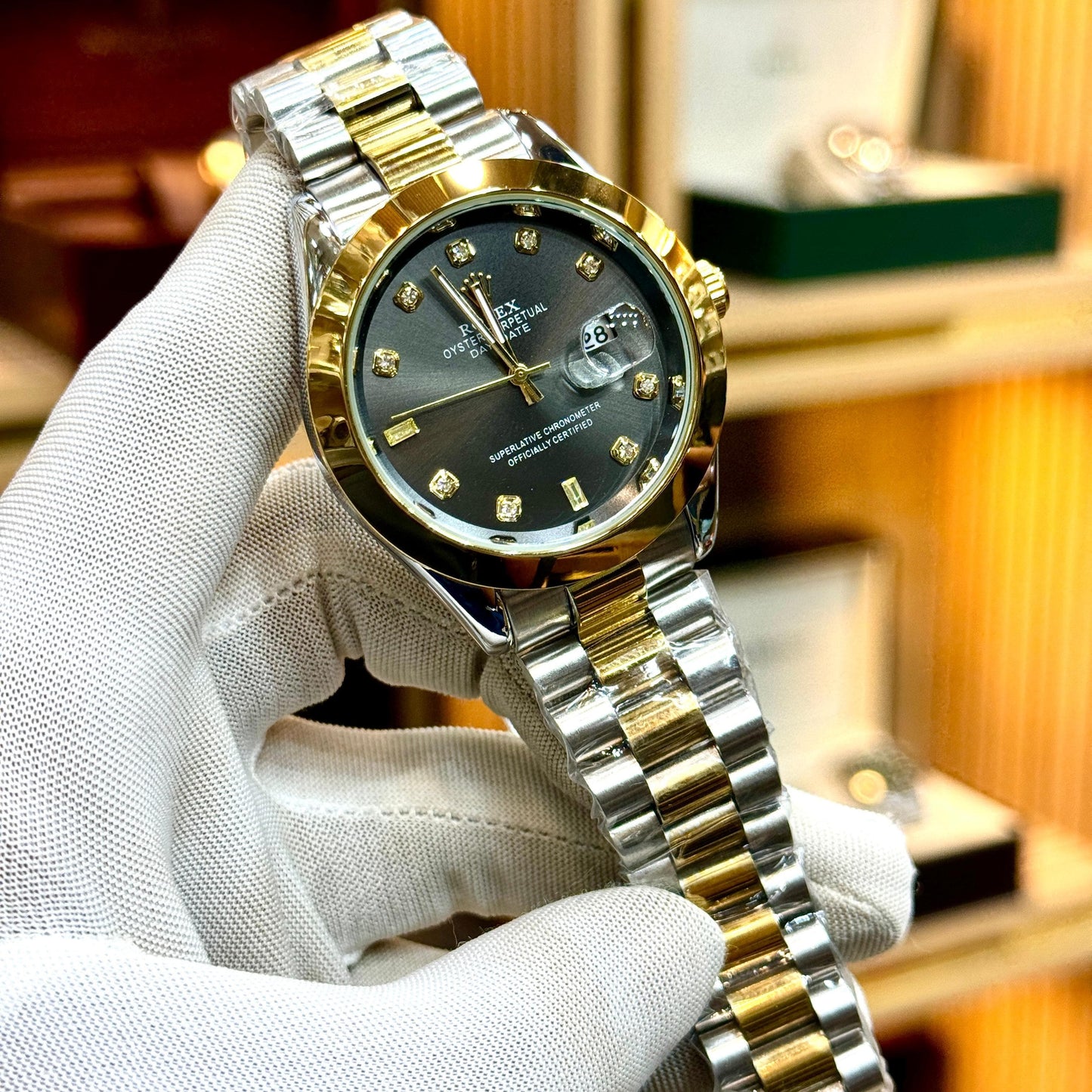 ROLEX OYSTER PERPETUAL - QUARTZ MOVEMENT MEN'S WATCH WITH DATE AND STAINLESS STEEL