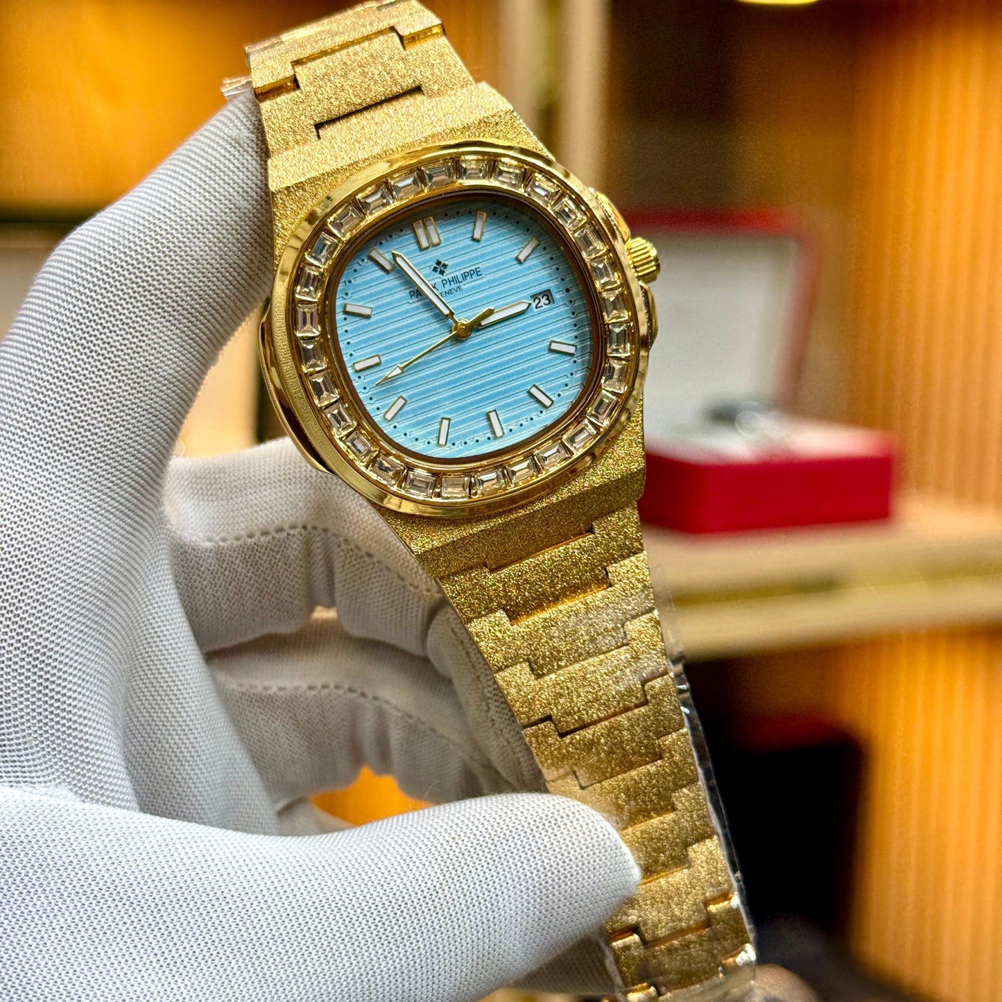 Exclusive Patek Philippe Men's Watch – New Quartz Model with Luxe Bracelet | Limited Stock!