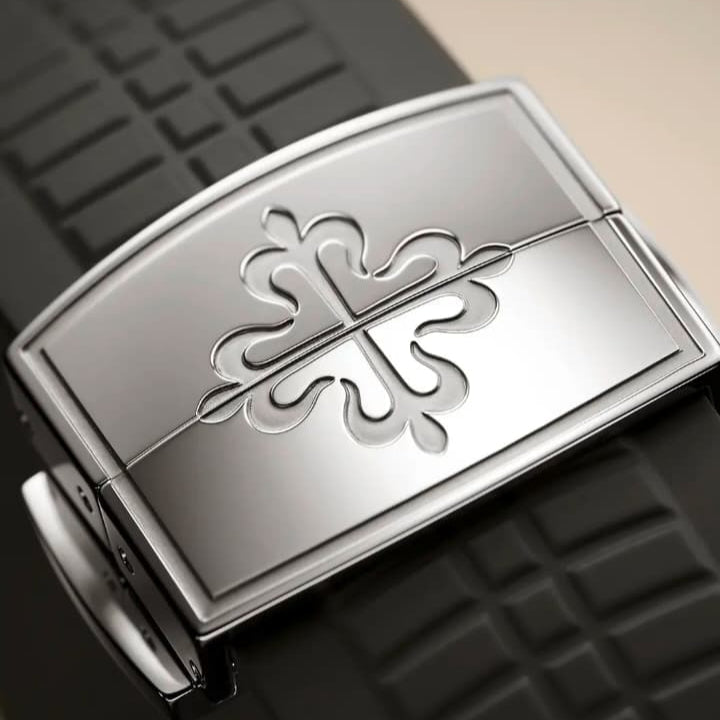 PATEK PHILIPPE AQUANAUT MEN'S WATCH