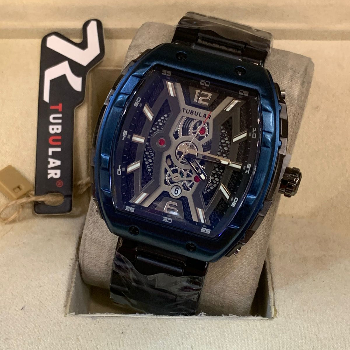 Tubular Premium Quartz Movement-Men's Watch Date Working Stainless Steel Chain Buckle Lock