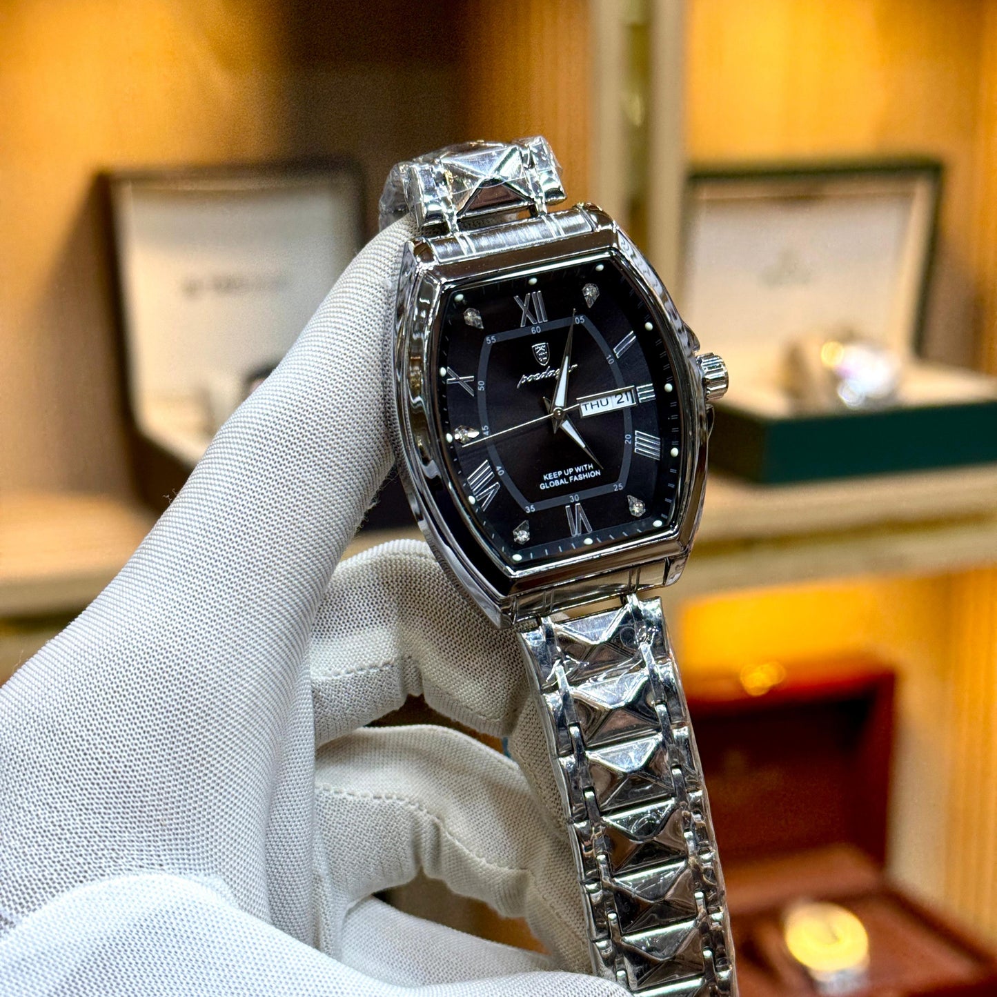 POEDAGAR Original Men's Watch Quartz Movement Date & Day Working Metal Strap Butterfly Lock