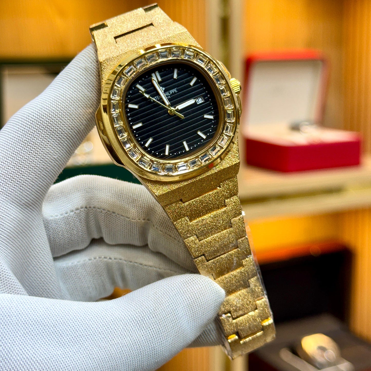 Exclusive Patek Philippe Men's Watch – New Quartz Model with Luxe Bracelet | Limited Stock!