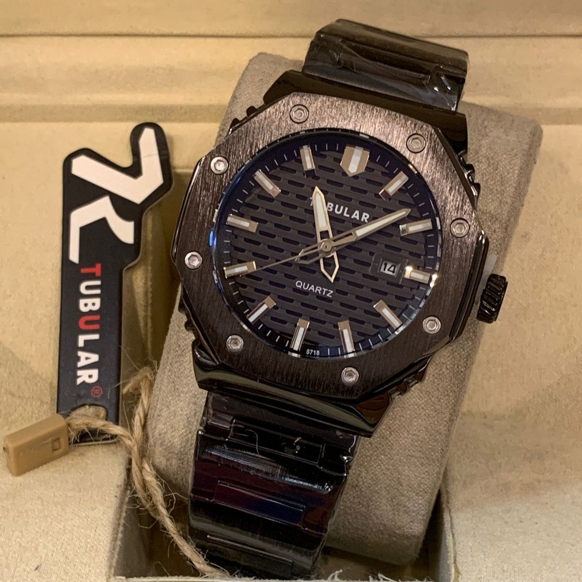 Tubular Premium Quartz Movement-Men's Watch Date Working Stainless Steel Chain Buckle Lock