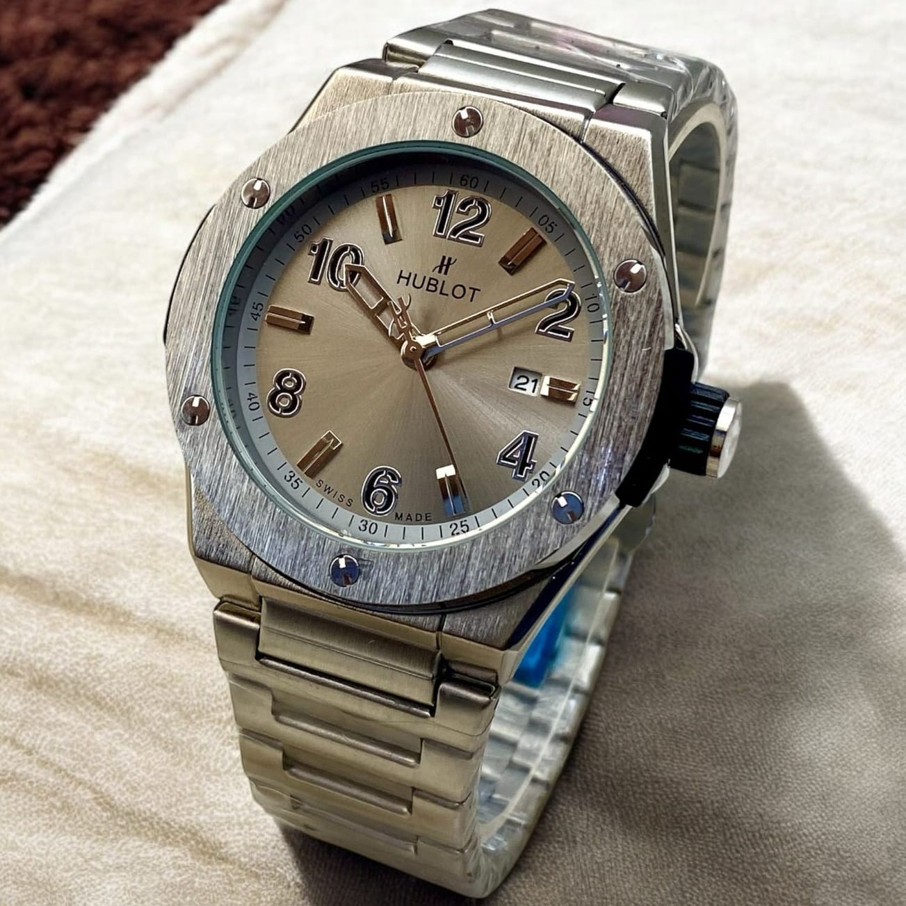 HUBLOT (NEW MODEL)DATE WORKING