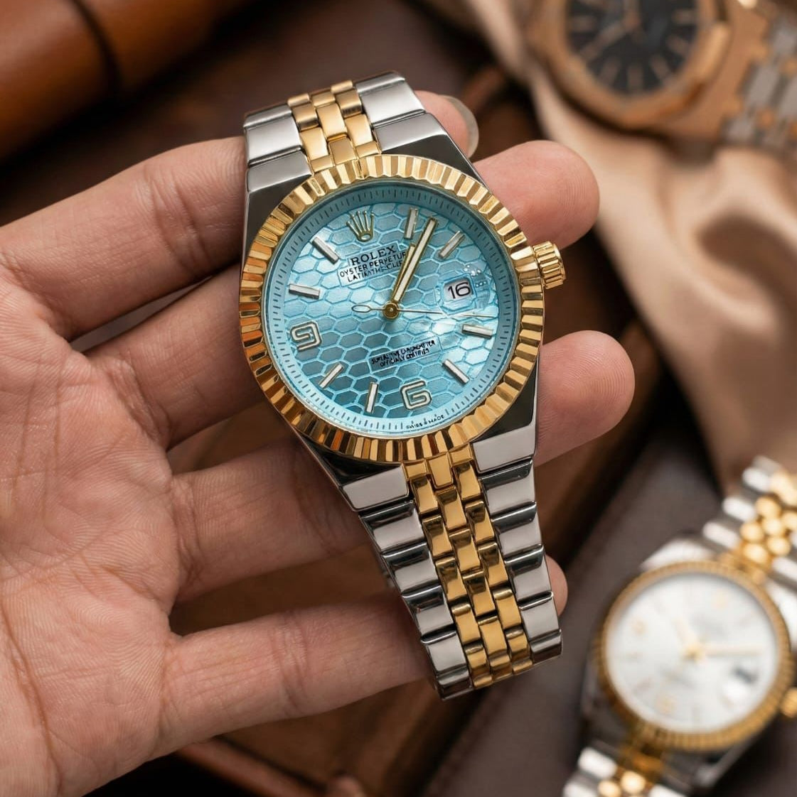 ROLEX (LAND DWELLER) Men's Watch Quartz Movement Date Working Push Lock Clasp