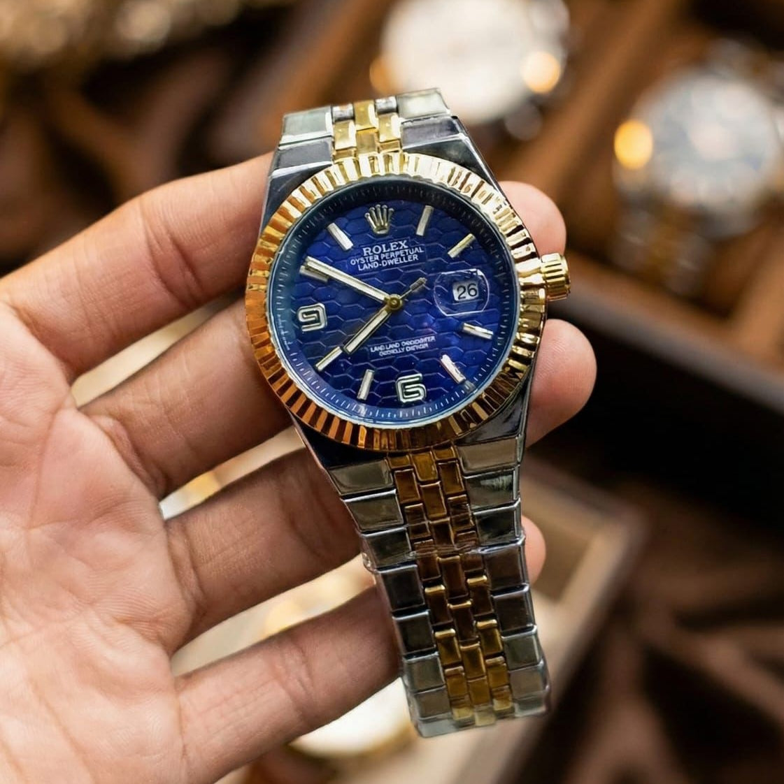 ROLEX (LAND DWELLER) Men's Watch Quartz Movement Date Working Push Lock Clasp