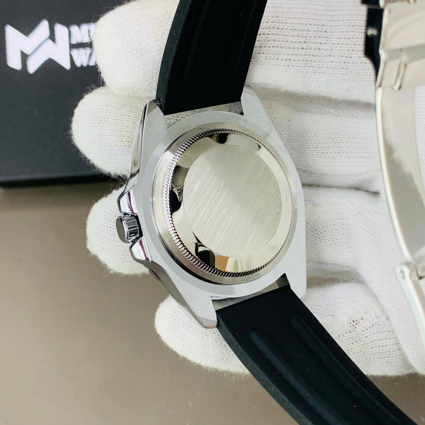 ROLEX MEN'S WATCH DATEJUST WITH RUBBER STRAP