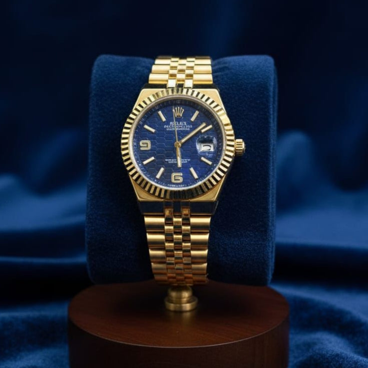 ROLEX (LAND DWELLER) Men's Watch Quartz Movement Date Working Push Lock Clasp