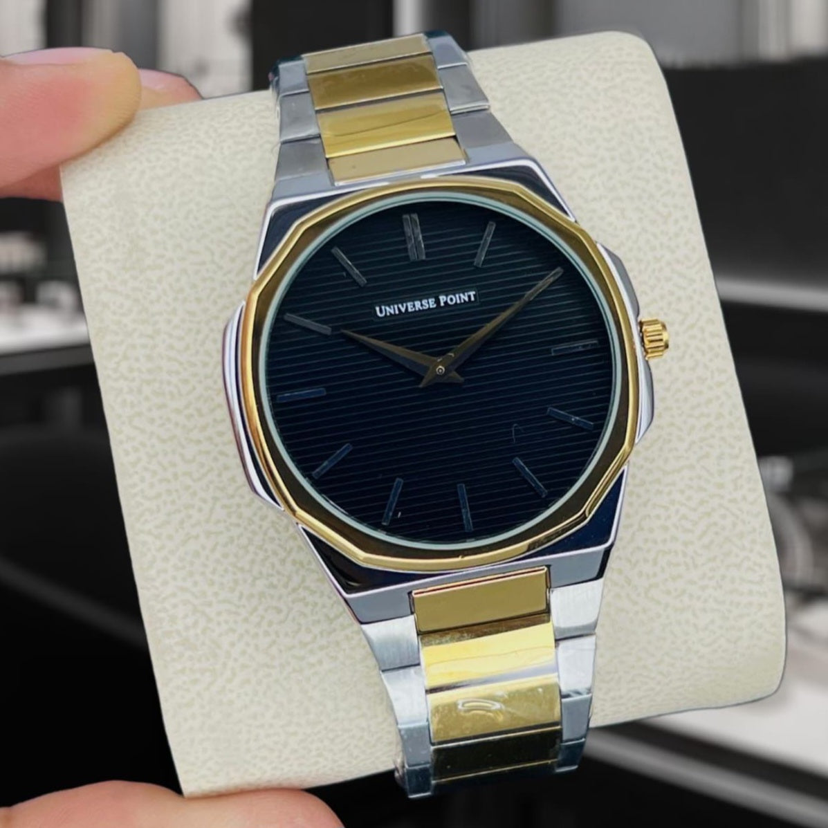 Universe Point Original Brand Men's Watch Slim Model 2 Needle Water Resistant Butterfly Master Lock