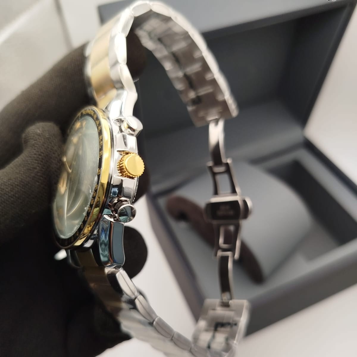 OMEGA-Speedmaster-Snoopy men's watch