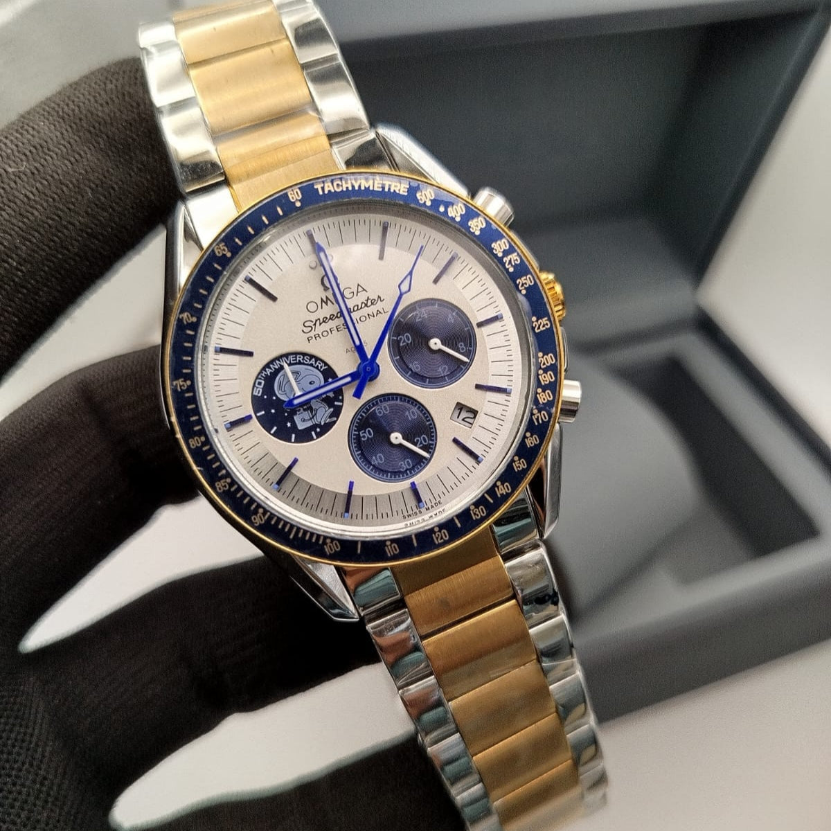OMEGA SPEEDMASTER WATCH - MEN'S COLLECTION