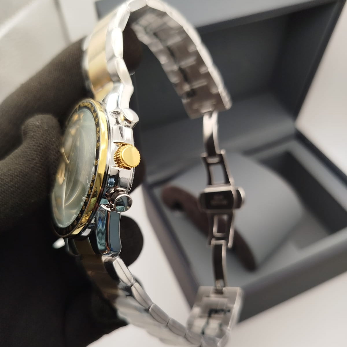 OMEGA SPEEDMASTER WATCH - MEN'S COLLECTION